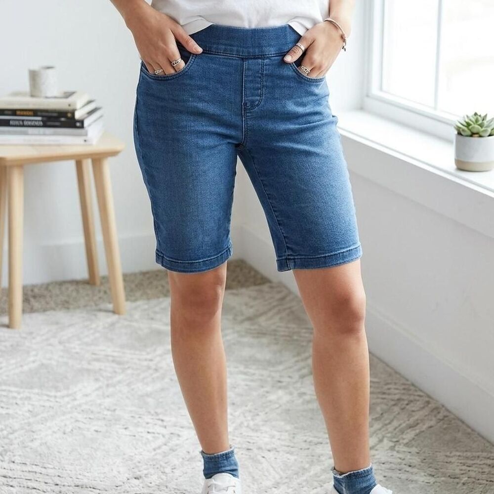 Dkny Women's Blue Jeans Shorts